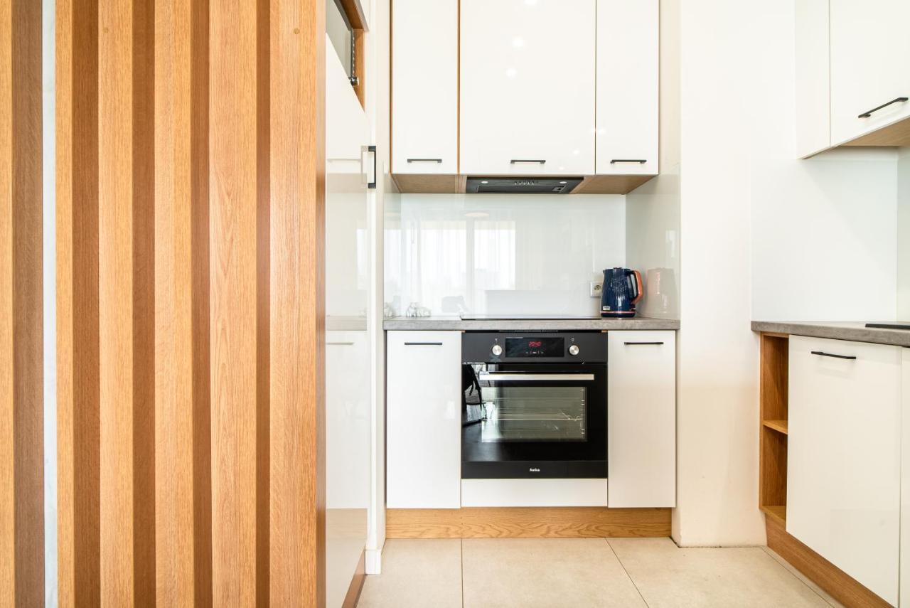 Apartamentysnu, Wola Premium II Z Parkingiem ワルシャワ エクステリア 写真