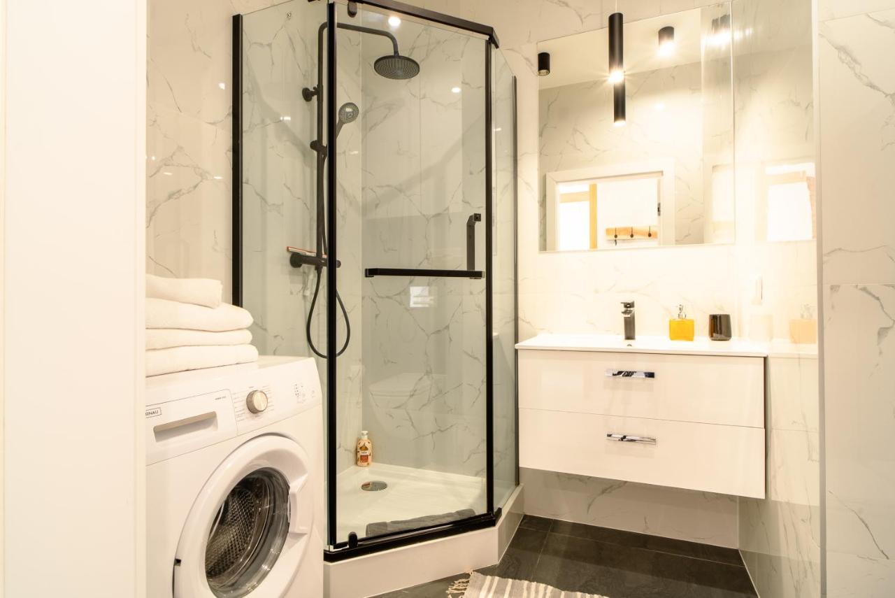 Apartamentysnu, Wola Premium II Z Parkingiem ワルシャワ エクステリア 写真